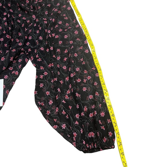 Elizabeth and James Blouse Sz M Woman’s High Neck Black Pink Floral Ribbed Sheer - Picture 13 of 16